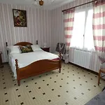 Maison Spacieuse A Pour 6 Avec Parking Prive - Fr-1-540-223 펜션