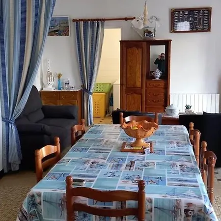 Maison Spacieuse A Pour 6 Avec Parking Prive - Fr-1-540-223 * Notre-Dame-de-Monts